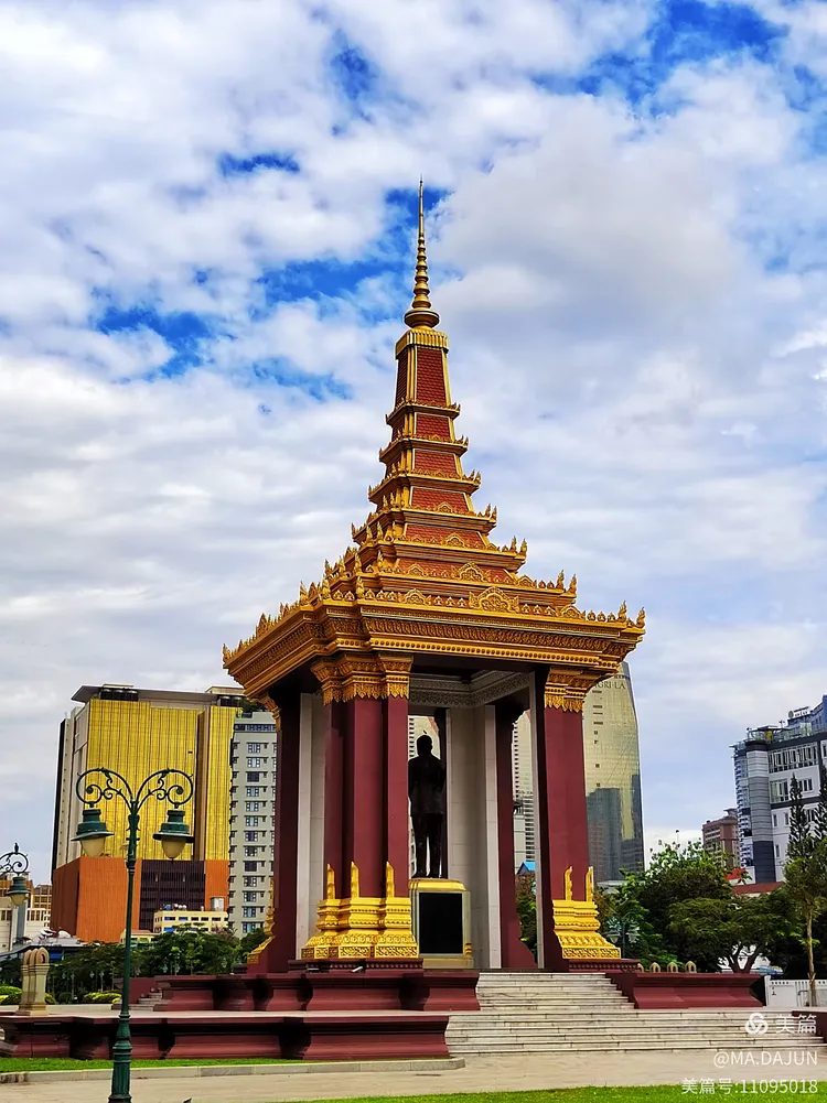 柬埔寨游记(6)金边独立广场